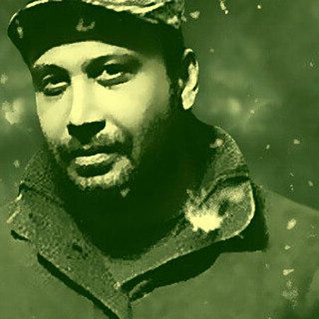 کاور آهنگ ساعت دیواری من عزیزم رفته تو چرا بیداری با صدای محسن چاوشی